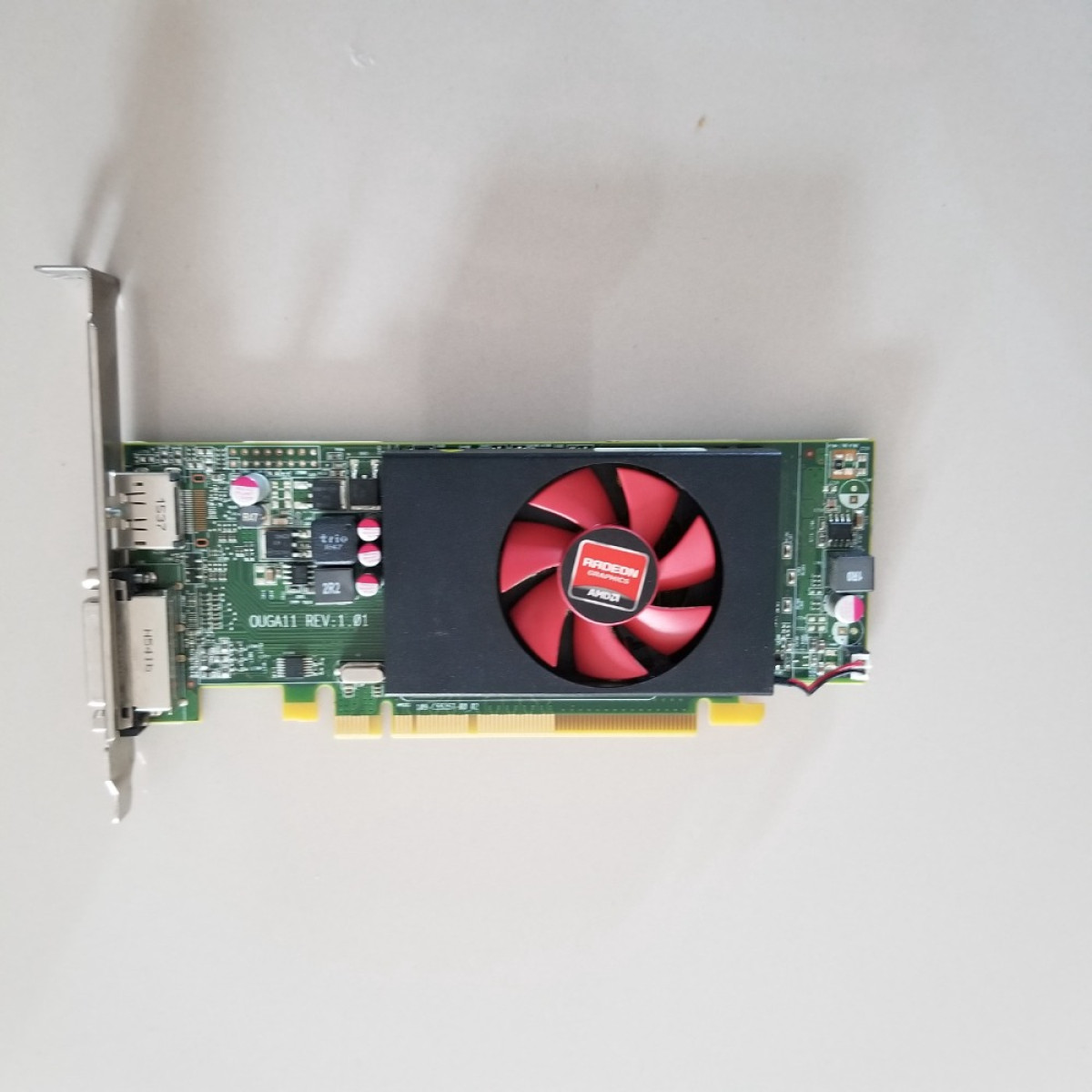 DELL Radeon R5 240 R5240 1GB GDDR3 64Bit