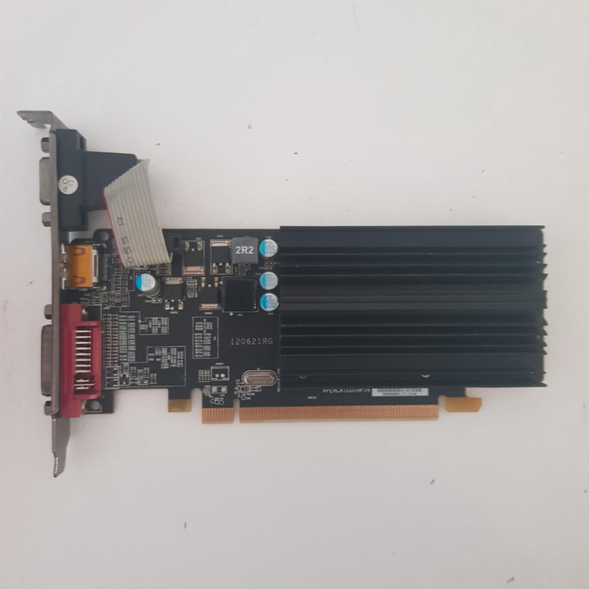 XFX Radeon HD 5450 HD5450 2GB GDDR3 64 Bit